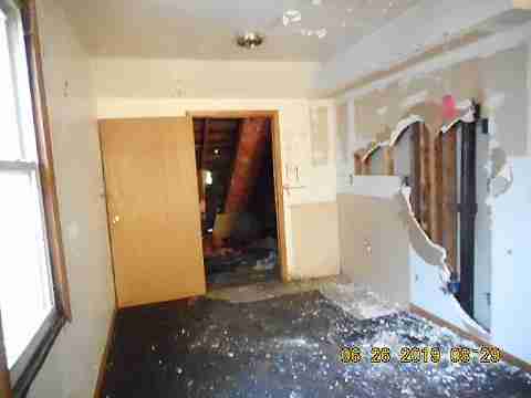 15839 Robson (33)_m.jpg